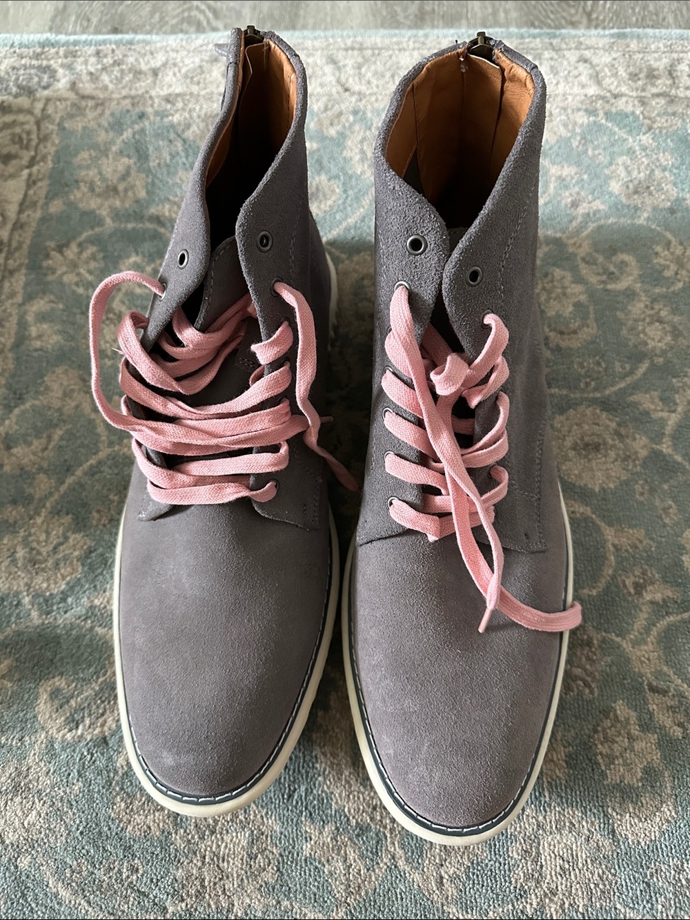 Steve Madden Varner Chukka Men's Gray Suede High-Top Boots with Pink Laces 13